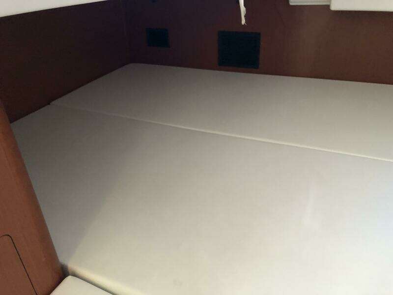 2017 Beneteau Oceanis 38 Weekender