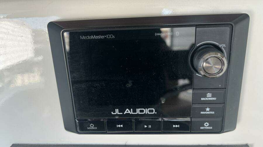 1990 Ocean Master 31