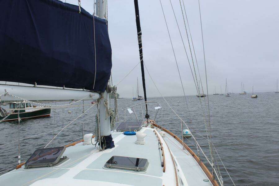 1979 Gulfstar 37 Sloop