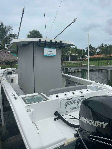 Sea Pro 320 DLX 2023- Profile