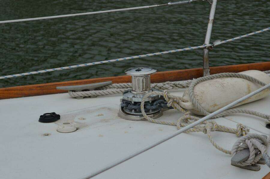 1983 C&C LANDFALL 38 SLOOP