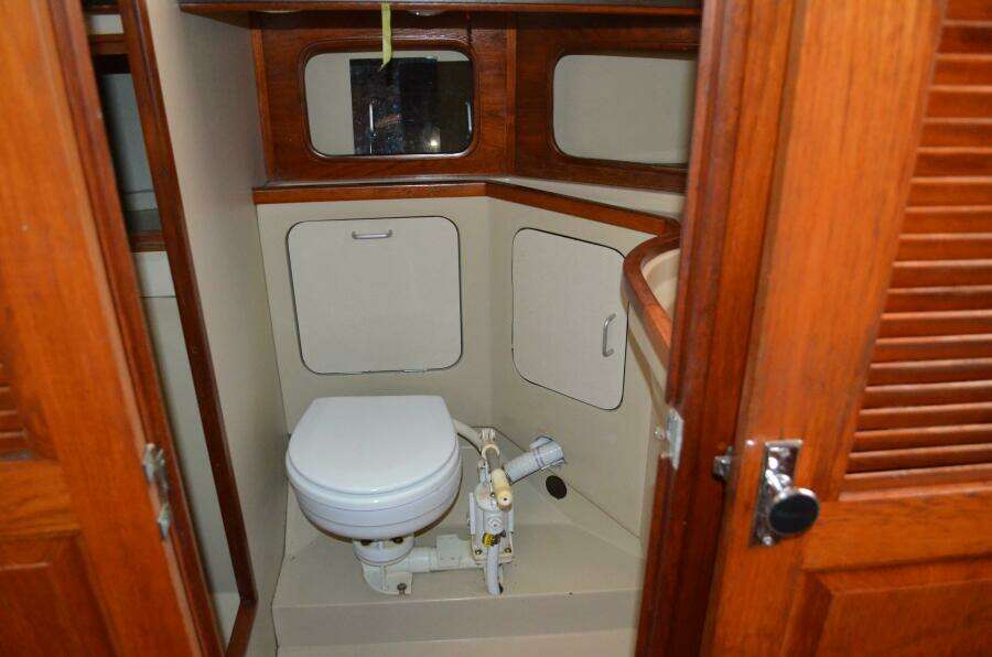 1983 C&C LANDFALL 38 SLOOP