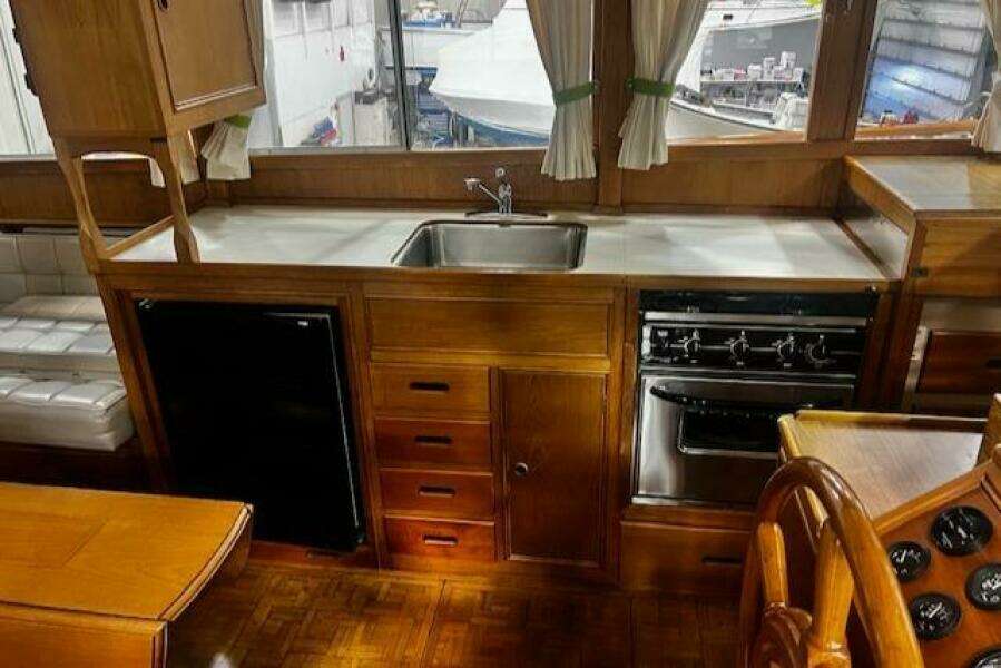 1984 Grand Banks Trawler