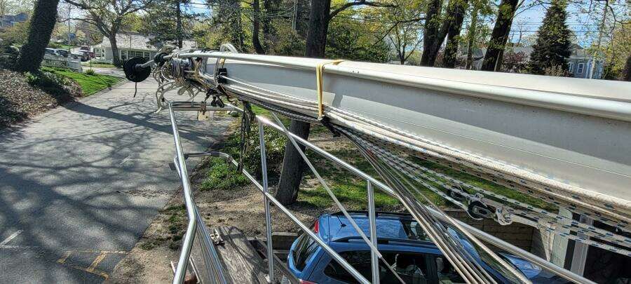 1986 Island Packet 27 Sloop