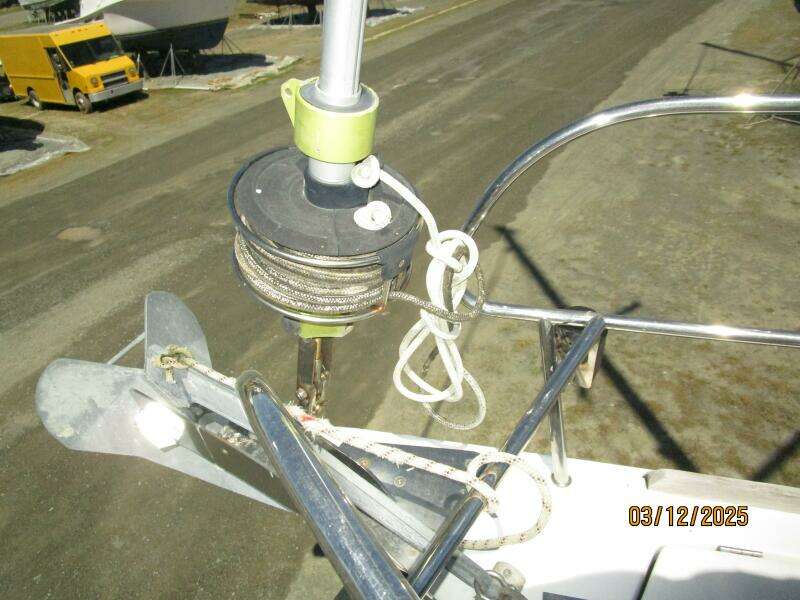 43' Beneteau roller furler