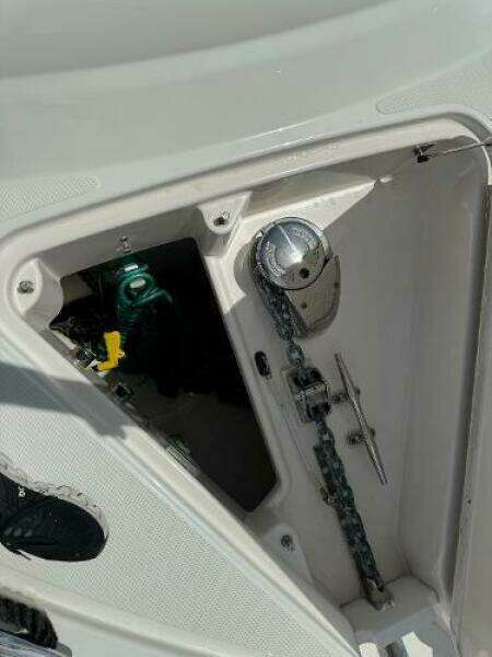 2010 Tiara Yachts 5800 Sovran