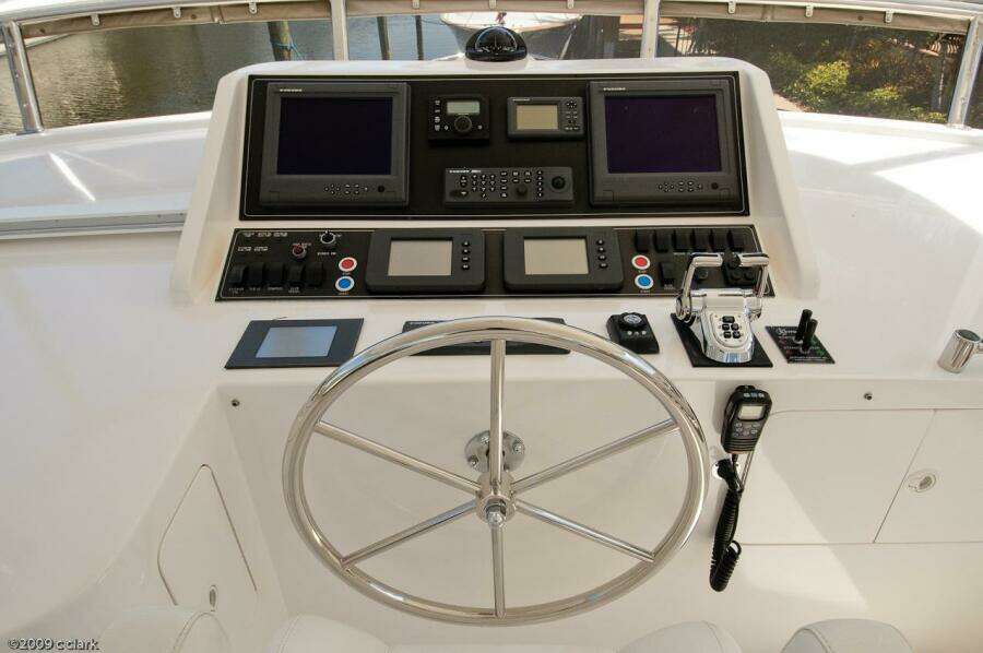 2005 Ocean Alexander 58 - Flybridge