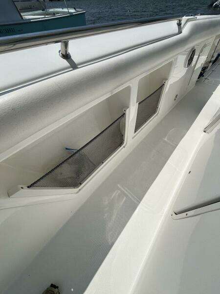 2015 Boston Whaler 350 Outrage