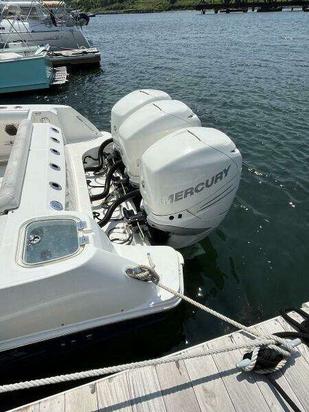 2015 Boston Whaler 350 Outrage