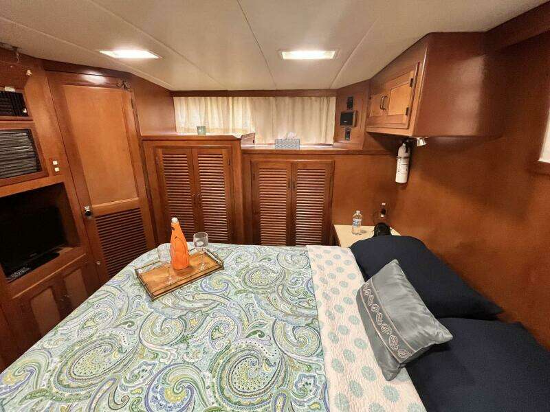 1987 Symbol 44 Sun Deck MK II