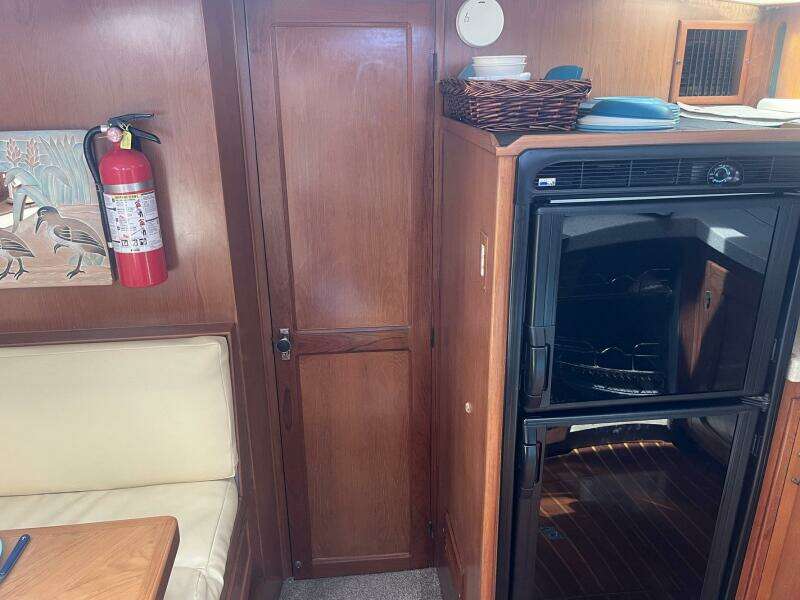 1987 Symbol 44 Sun Deck MK II