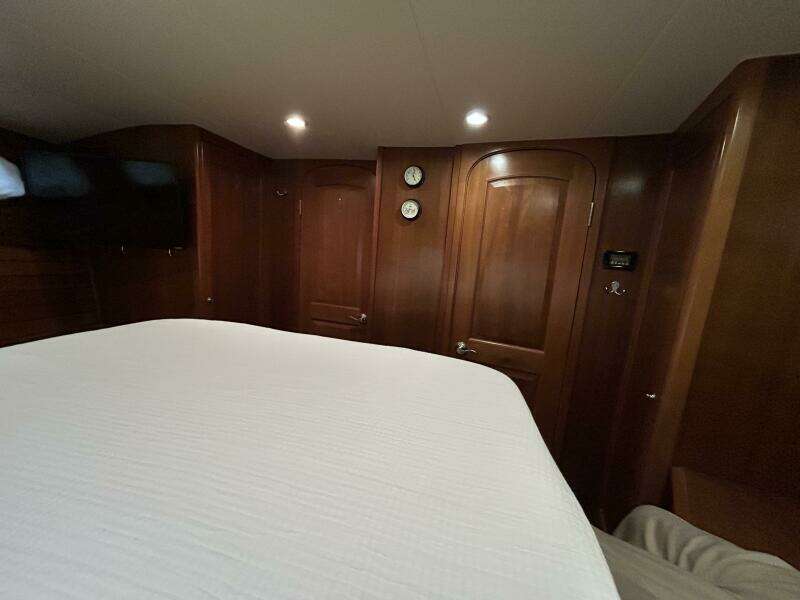 45' Northwest master stateroom aft