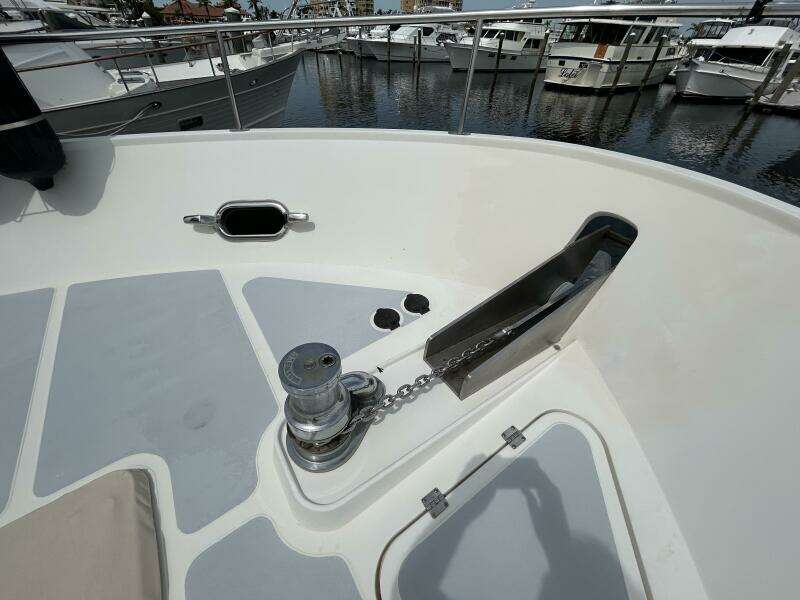 45' Northwest anchor windlass2