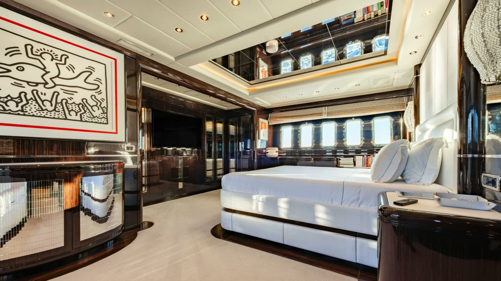 2007 Overmarine Mangusta 130