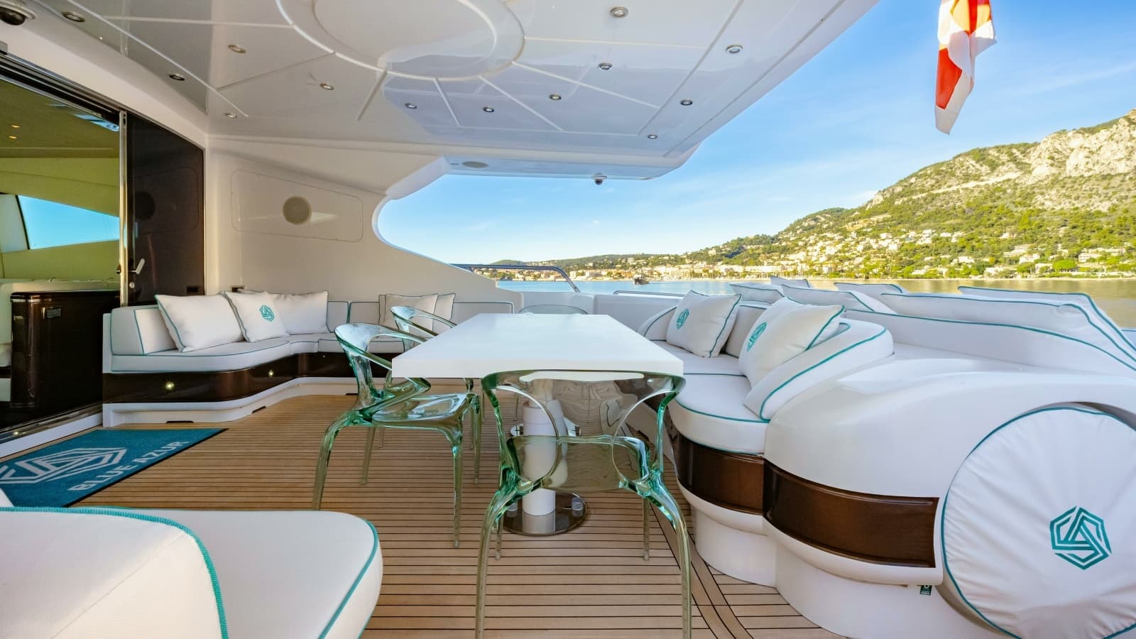 2007 Overmarine Mangusta 130