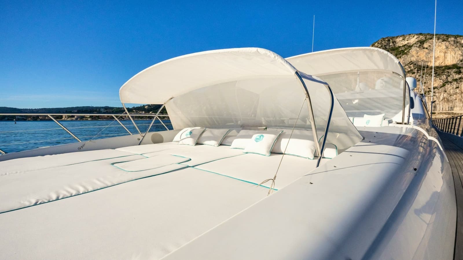 2007 Overmarine Mangusta 130