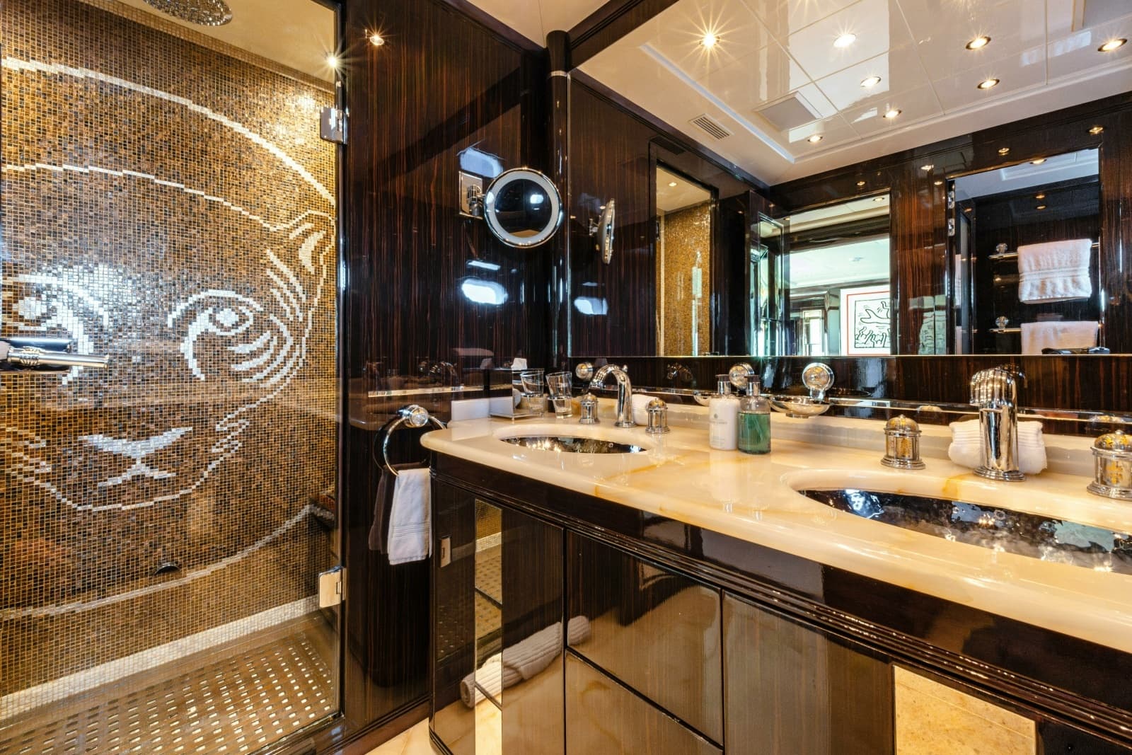 2007 Overmarine Mangusta 130