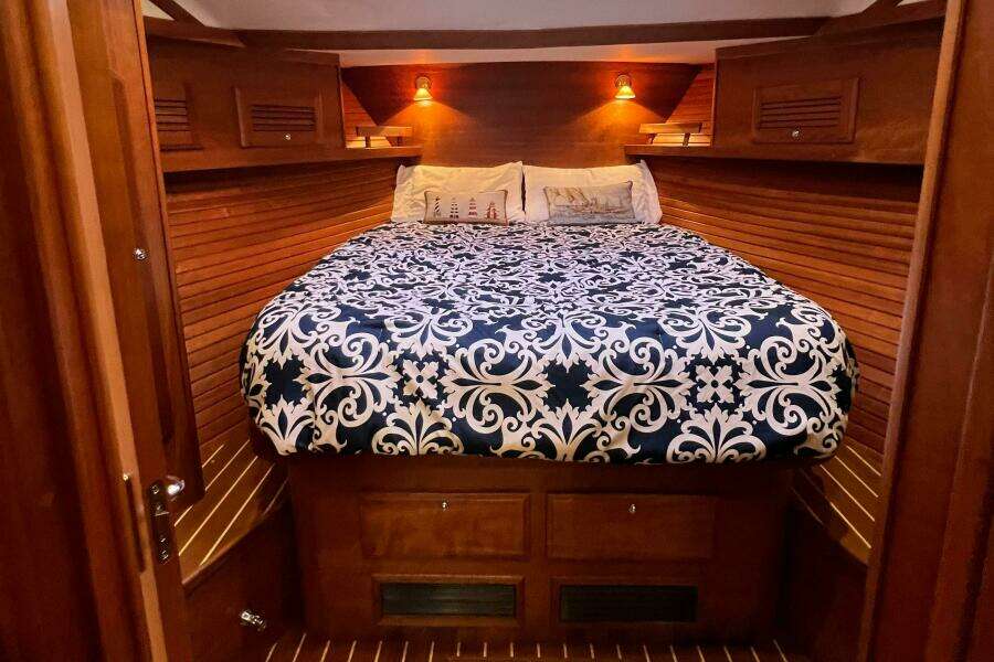 2008 Sabre 42 Hardtop Express