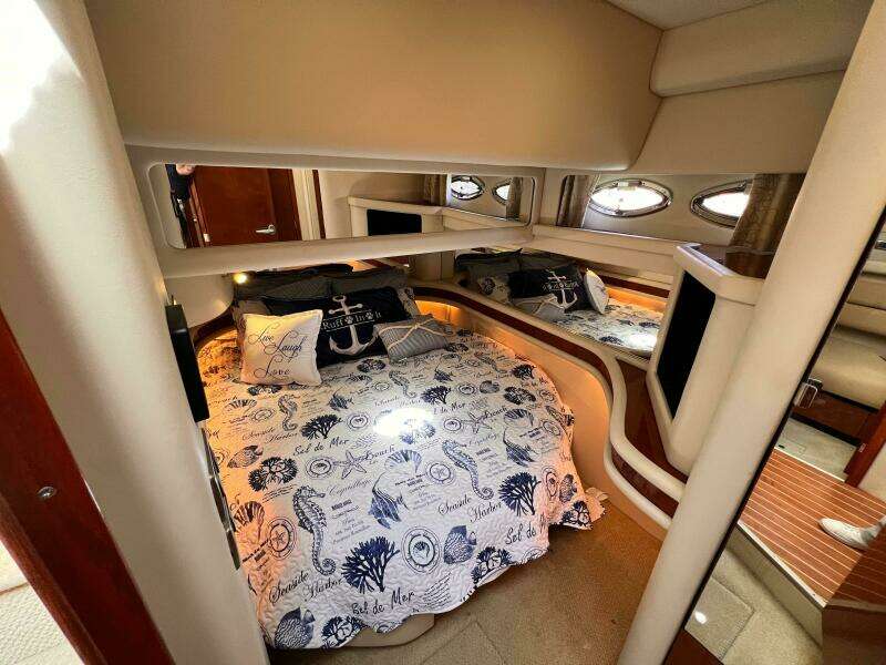 2004 Sea Ray 480 Sedan Bridge