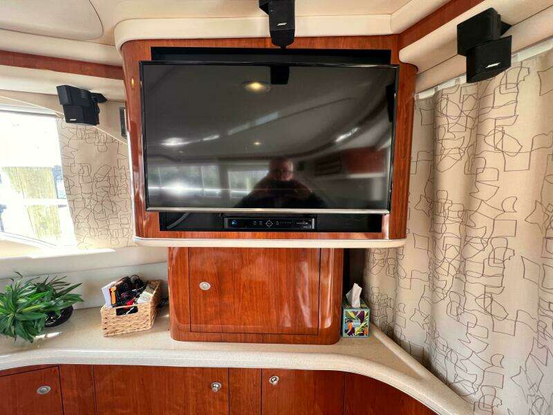 2004 Sea Ray 480 Sedan Bridge