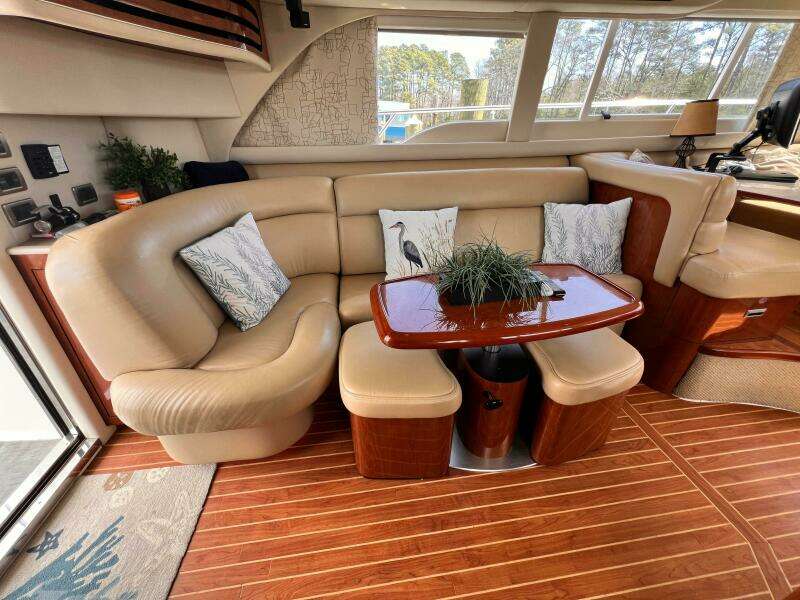 2004 Sea Ray 480 Sedan Bridge