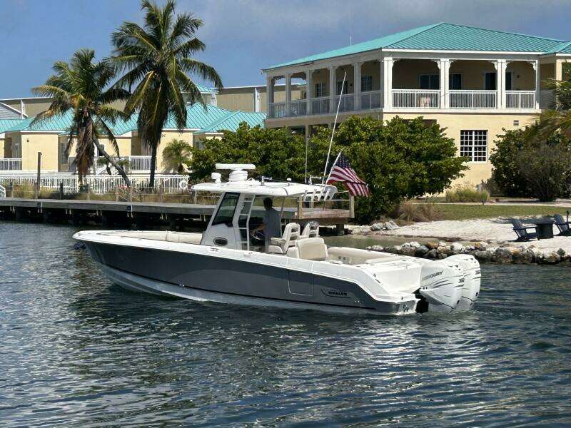 2017 33 Boston Whaler 330 Outrage Port Profile