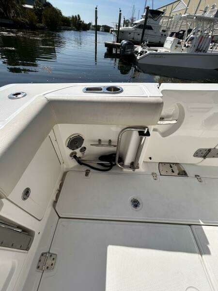 2017 33 Boston Whaler 330 Outrage Port Dive Door (1)