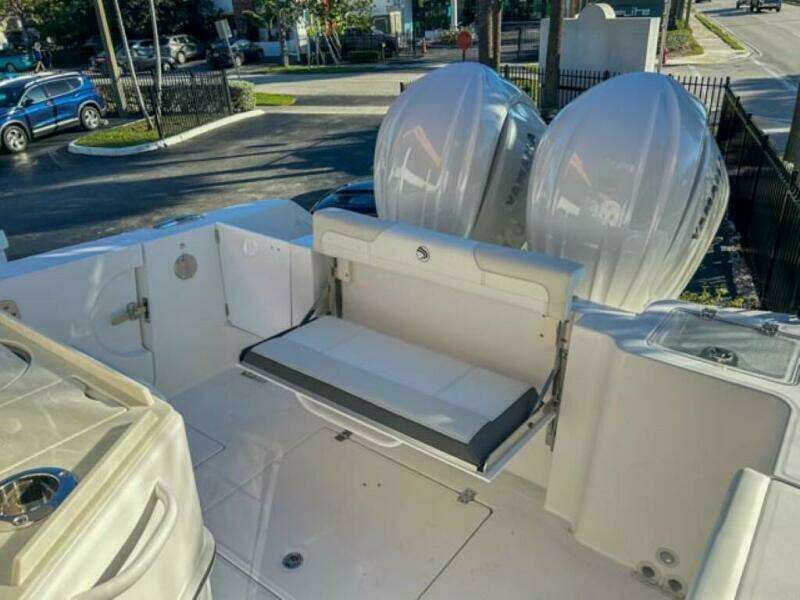 2025 Edgewater 262CC