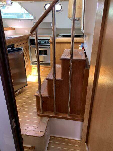 2007 Catalina Morgan 440 Deck Salon