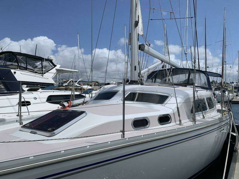 2007 Catalina Morgan 440 Deck Salon