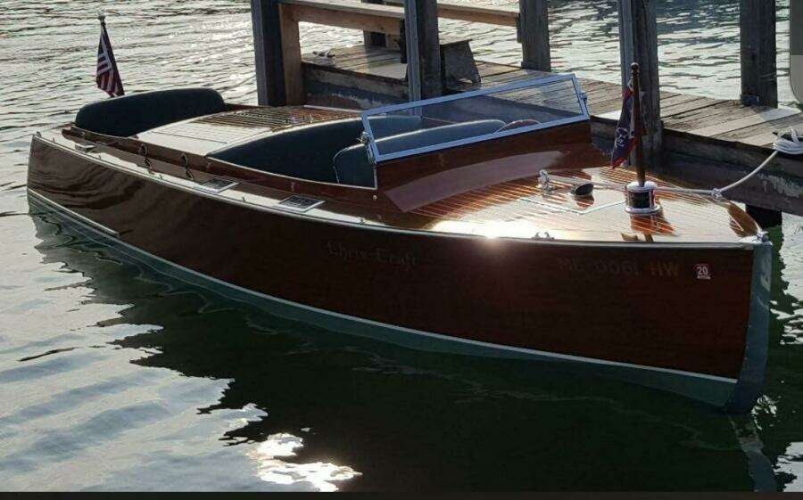 1929 Chris-Craft Triple Cockpit Runabout