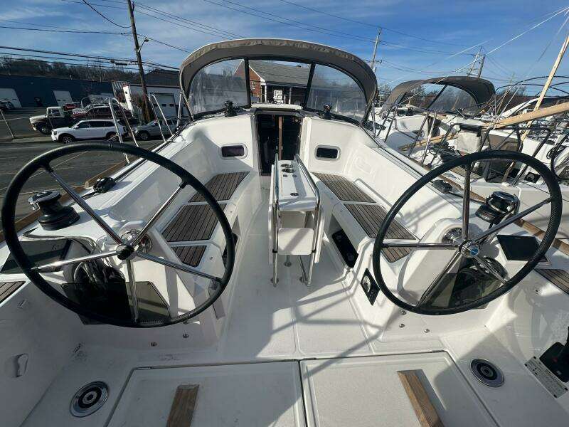 2020 Jeanneau Sun Odyssey 349