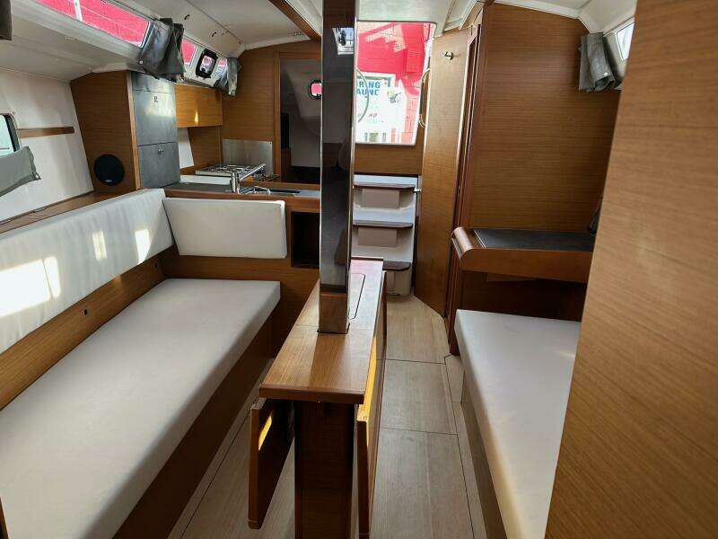2020 Jeanneau Sun Odyssey 349