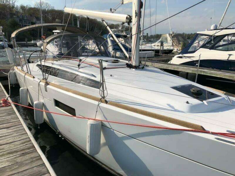 2019 Jeanneau Sun Odyssey 349