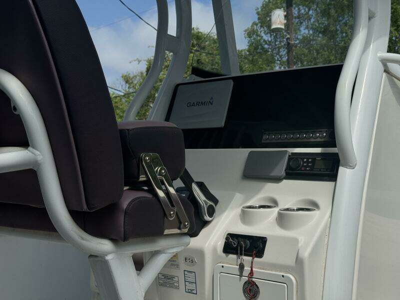 2017 Tidewater 252 LXF