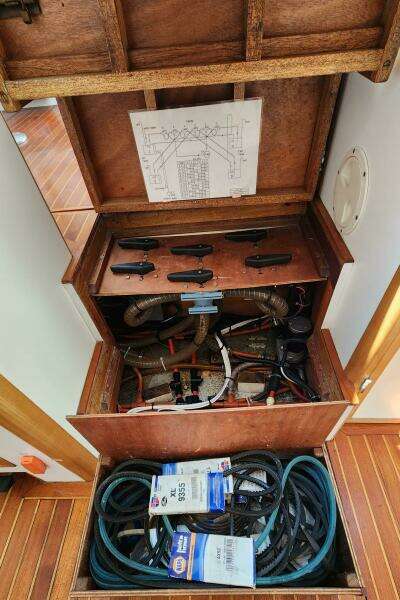 2004 Dudley Dix Jacobs Bros 43 Pilot