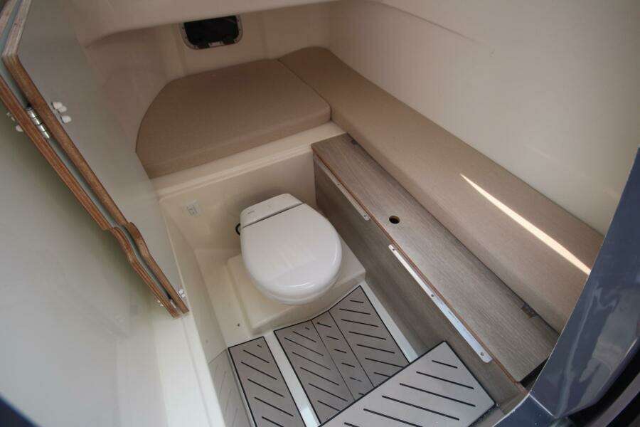 2024 Zodiac Medline 9 NEO