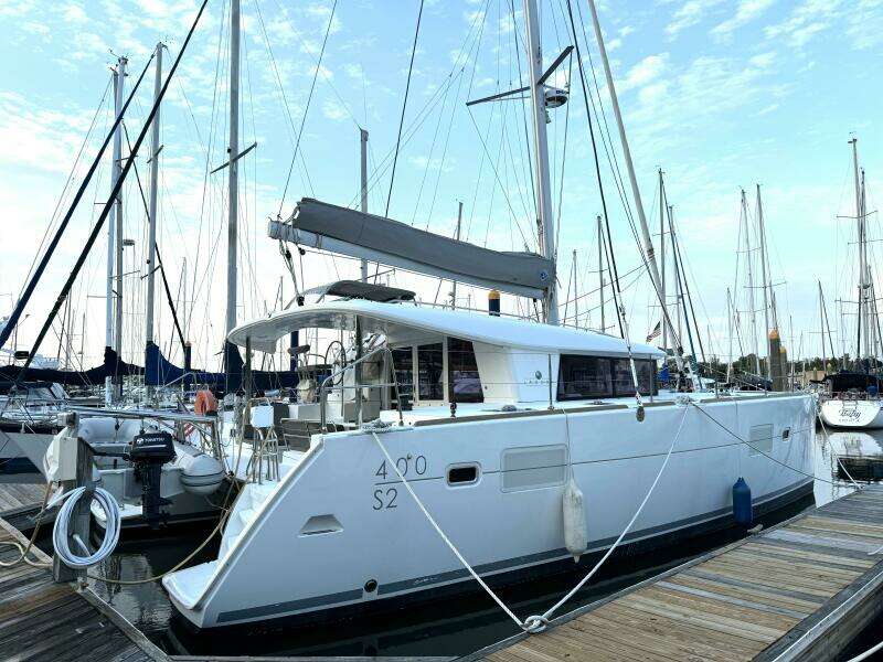 2016 Lagoon 400 S2