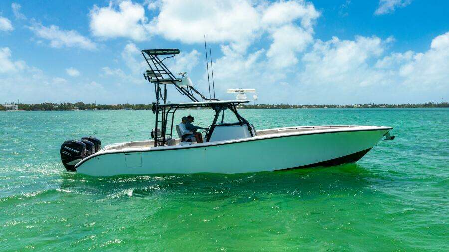 2015 Yellowfin CC