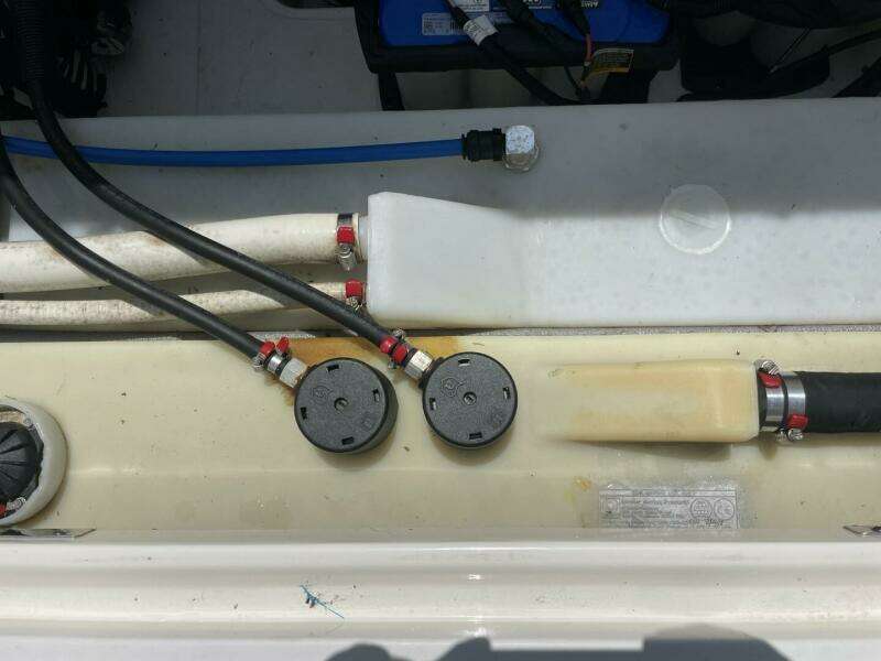 2016 Boston Whaler 270 Vantage