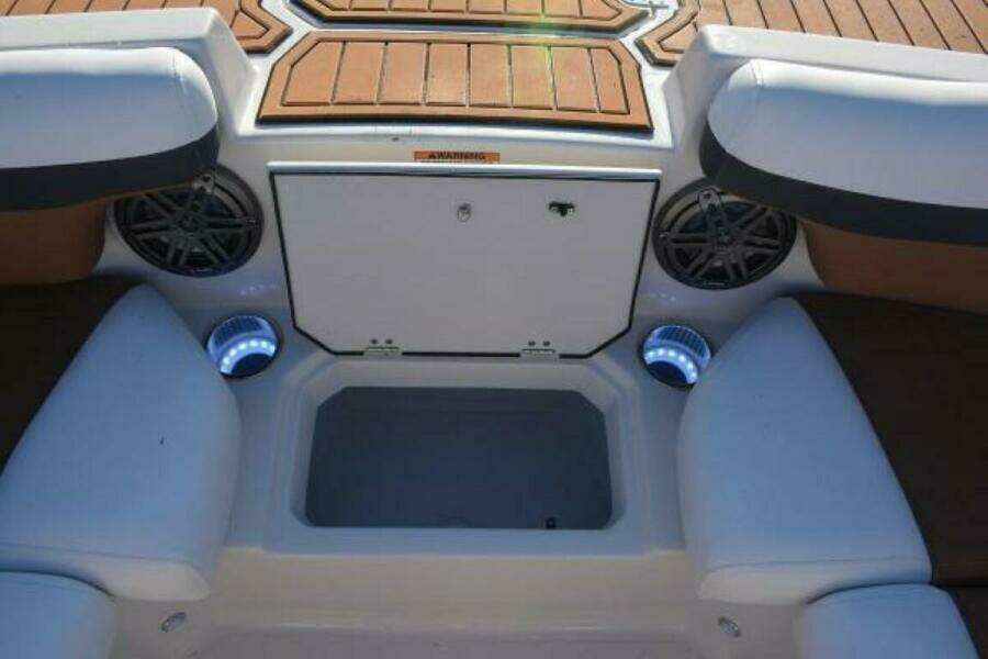 2025 Starcraft SVX 210 OB DC