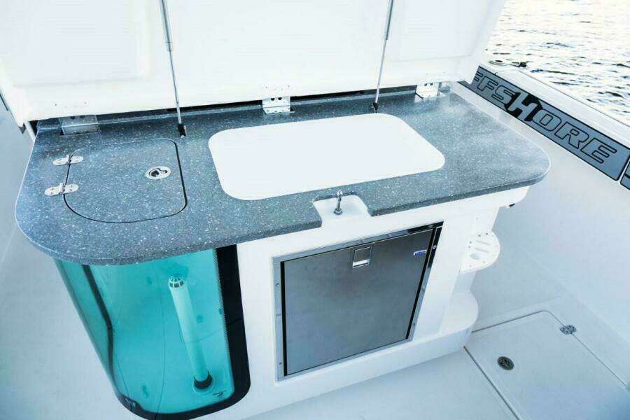 2025 Wellcraft 352 Fisherman