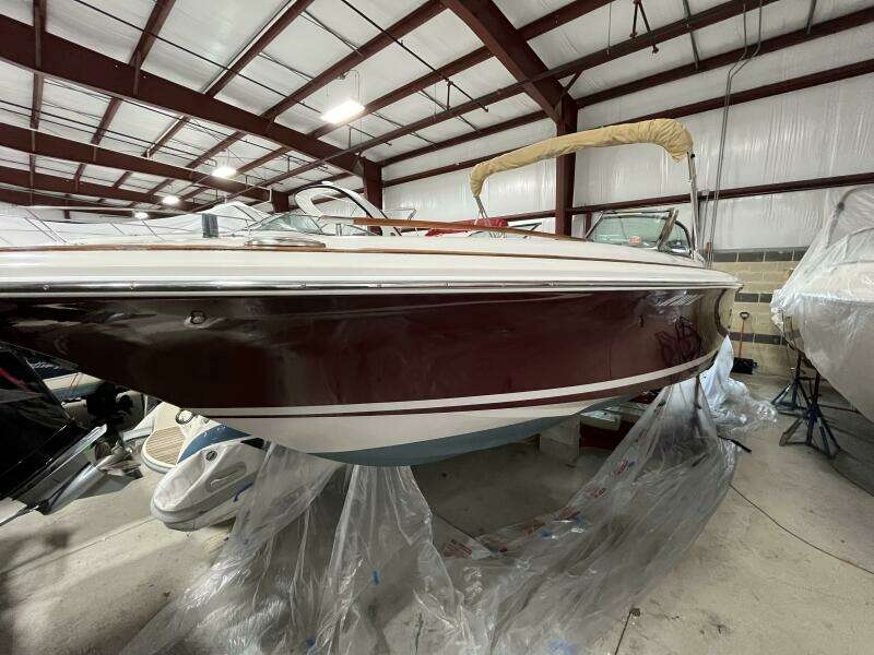 2005 Chris-Craft Corsair 28