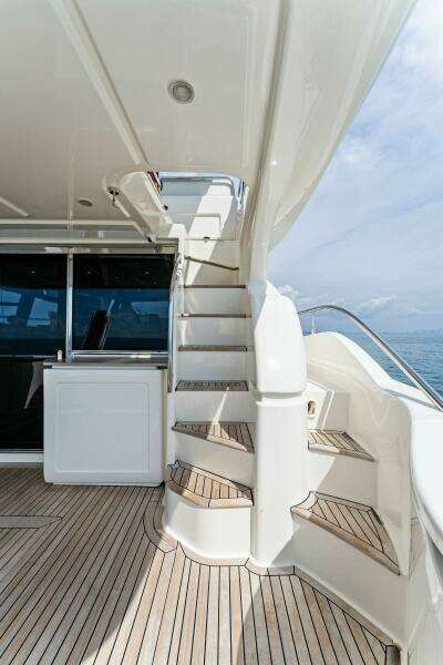 2013 Ferretti Yachts 620