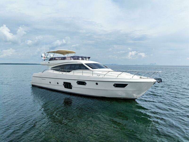2013 Ferretti Yachts 620