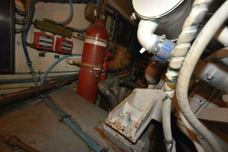 1988 Hatteras 48 Convertible