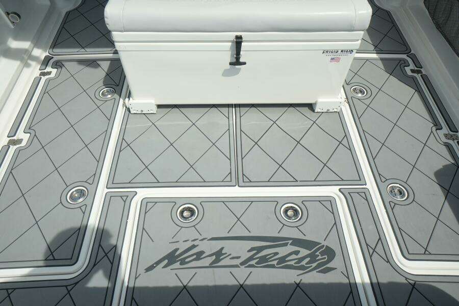 2020 Nor-Tech 390 Sport