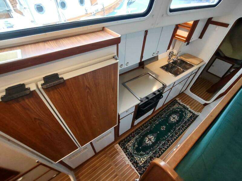 2002 Endeavour Catamaran Trawlercat 36