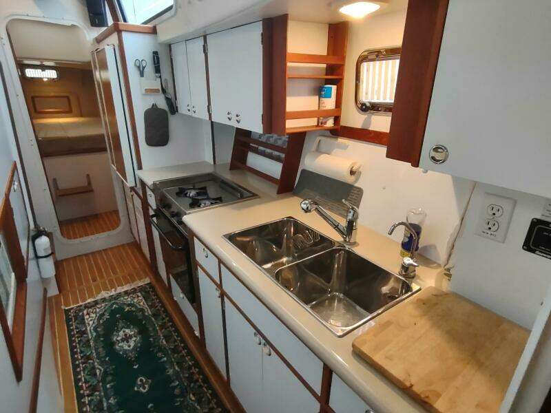 2002 Endeavour Catamaran Trawlercat 36
