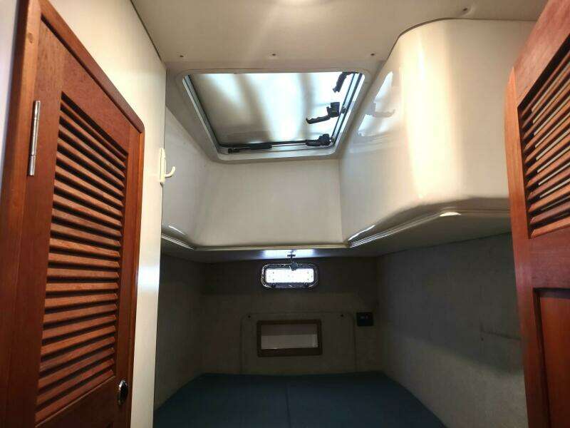 2002 Endeavour Catamaran Trawlercat 36